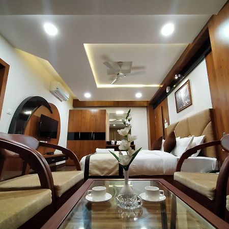 Hotel Royal City Siliguri Eksteriør billede