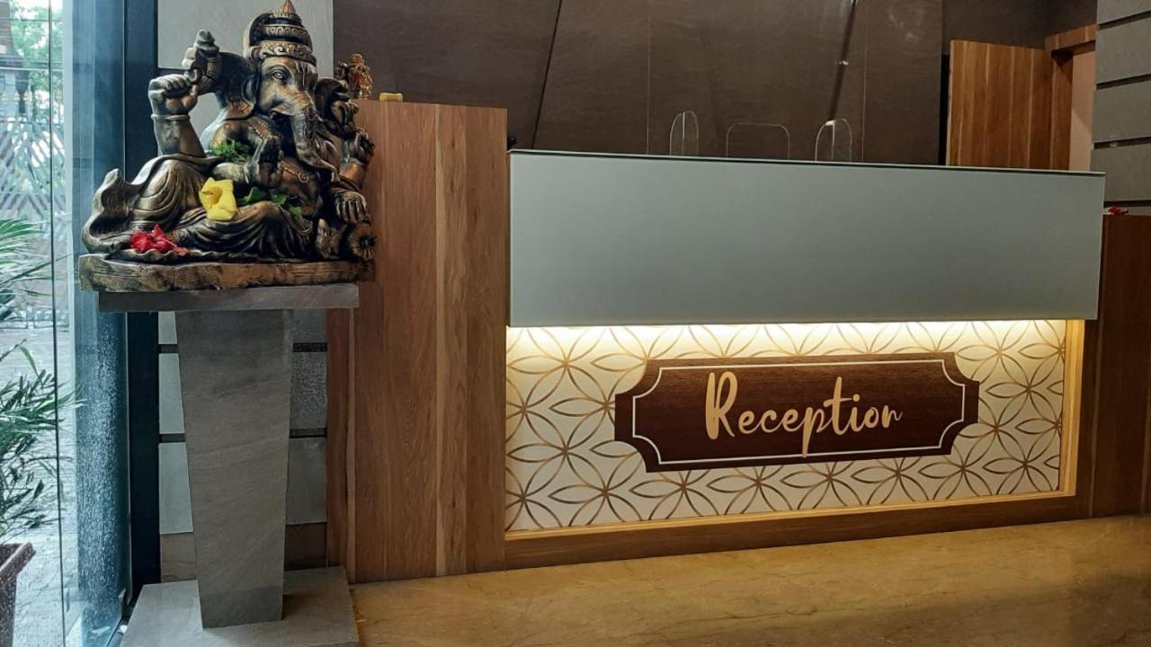 Hotel Royal City Siliguri Eksteriør billede