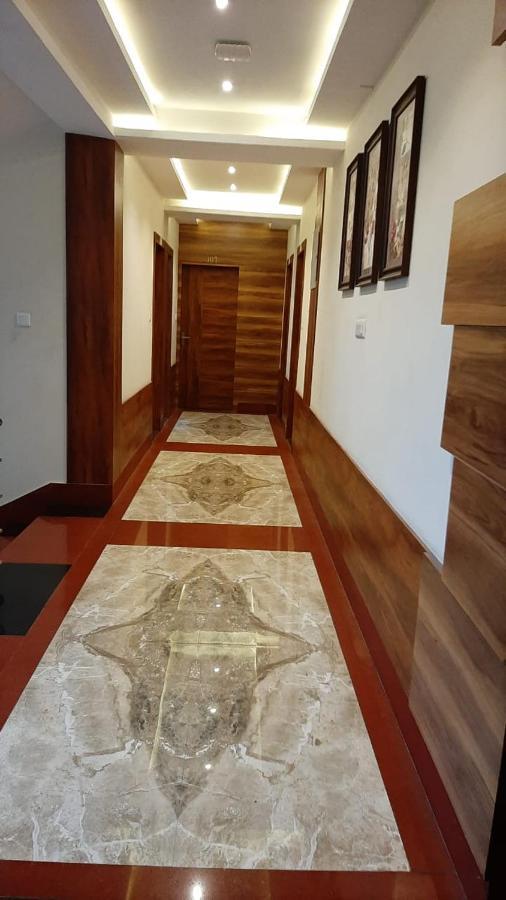 Hotel Royal City Siliguri Eksteriør billede