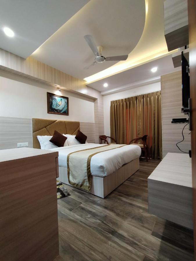 Hotel Royal City Siliguri Eksteriør billede