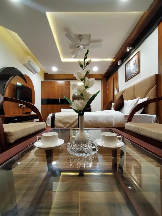 Hotel Royal City Siliguri Eksteriør billede