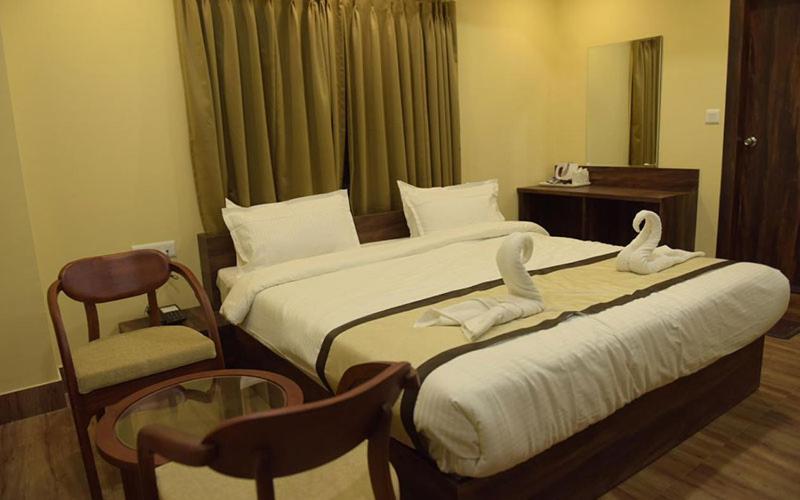 Hotel Royal City Siliguri Eksteriør billede
